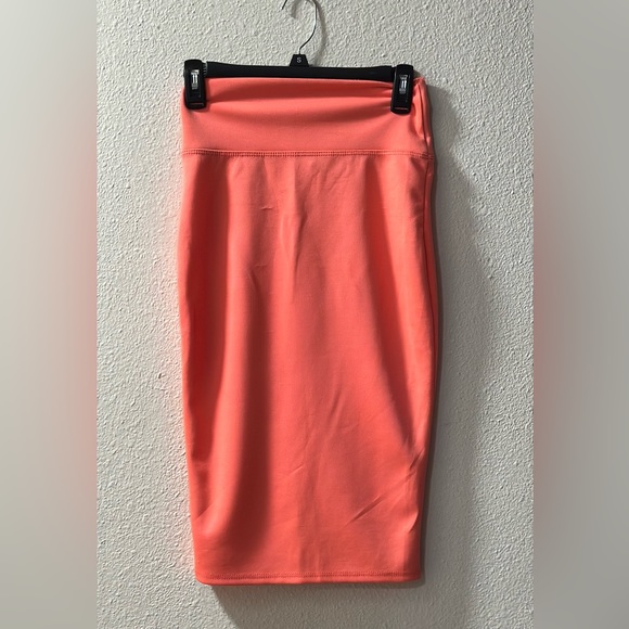 Women’s Peach Colored Skirt in size XS by I’m in Love with Derek - Picture 1 of 3